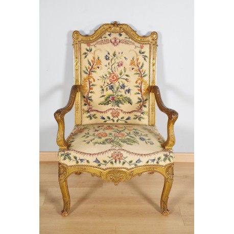 Fauteuil doré style Régence tapisserie petit point