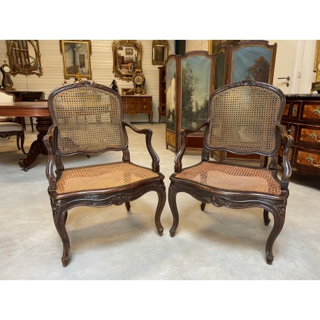 Paire de fauteuils époque Louis XV