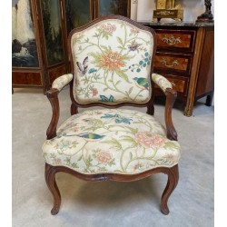 Fauteuil dos plat époque Louis XV